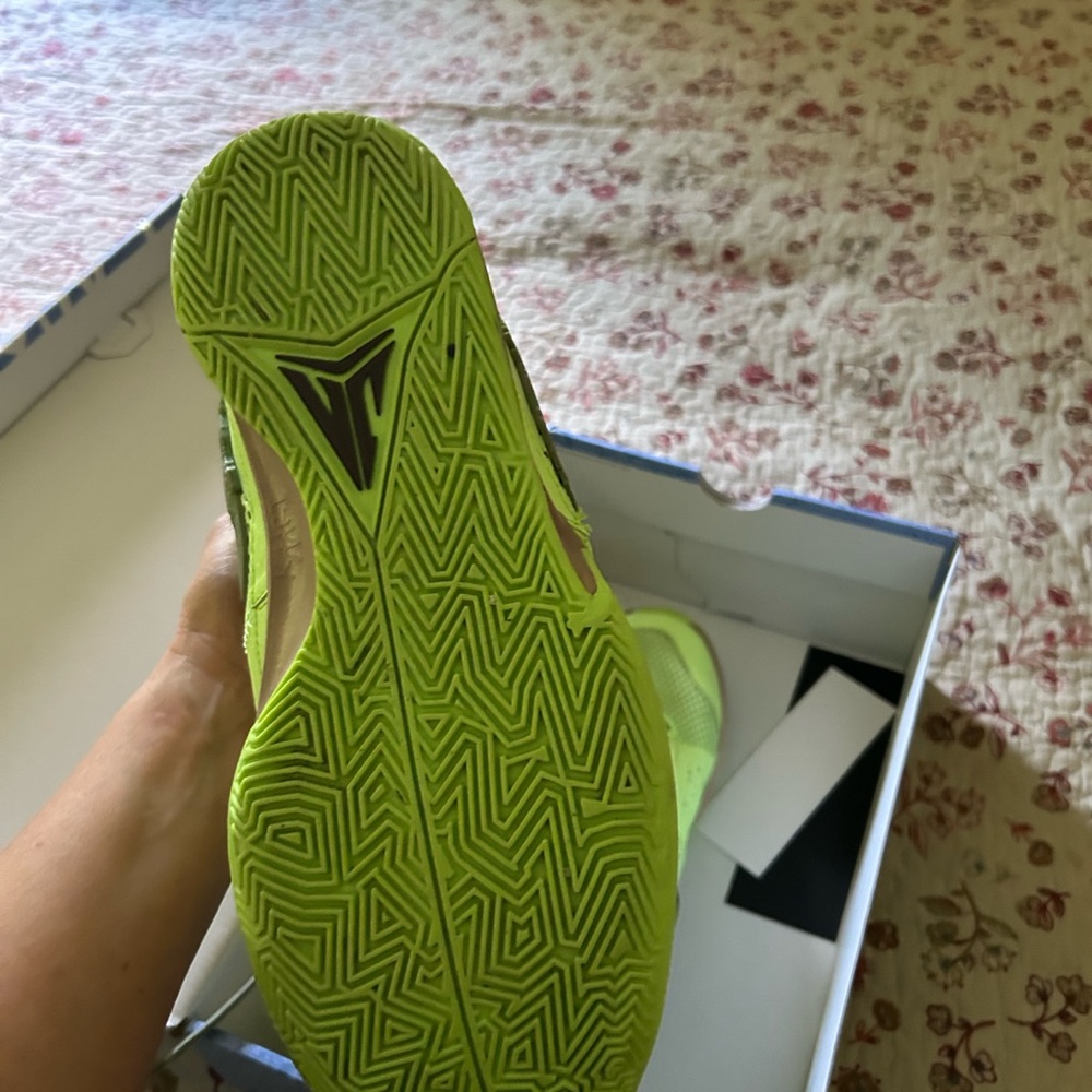 Nike - Picture 6 of 7